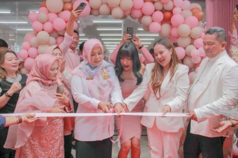 Pemkot Metro Hadiri Gren Opening Topshop Cabang Metro