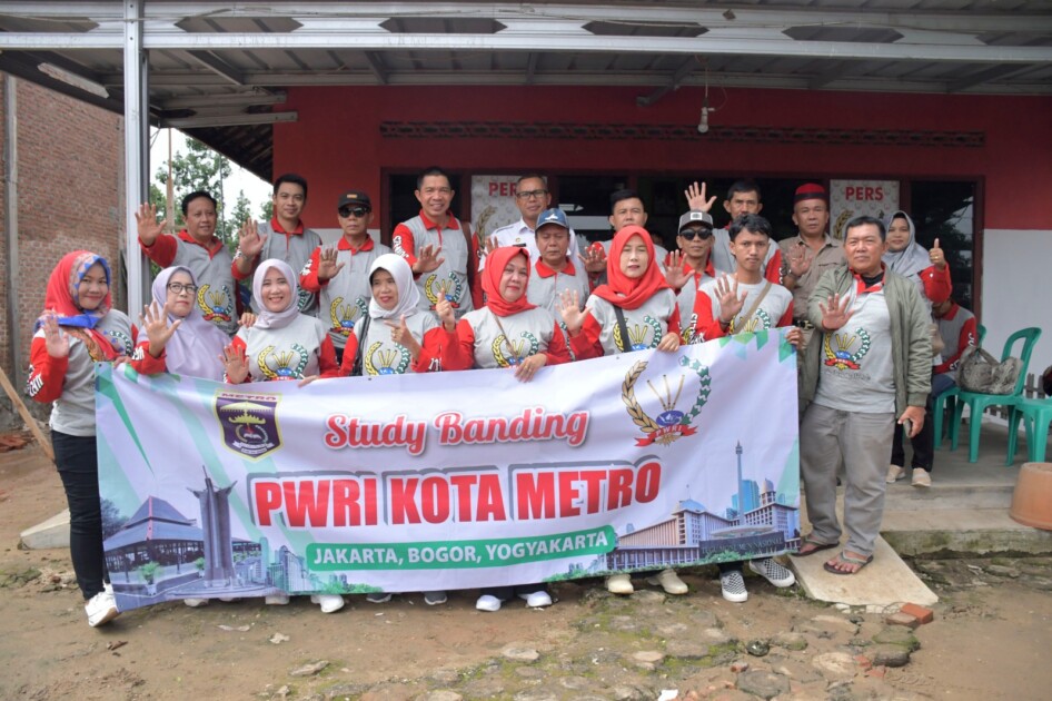 Sekda Metro Lepas Studi Banding PWRI Metro