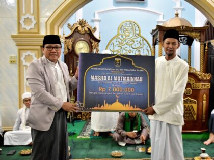 Safari ramadan, Wahdi berikan bantuan peralatan masjid