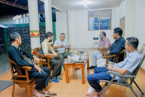 WNA Kunjungi Kota Metro, Qomaru Zaman Kenalkan Budaya dan Wisata Lampung