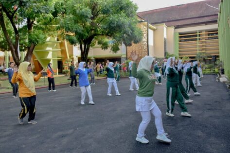 Pemkot Metro Bersama YJI Metro Gelar Senam Jantung Sehat Ceria
