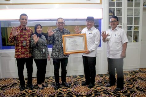 Pemerintah Kota Metro Dapat Penghargaan Juara 1 Paritrana Award Atas Jaminan Sosial Ketenagakerjaan Tingkat Provinsi