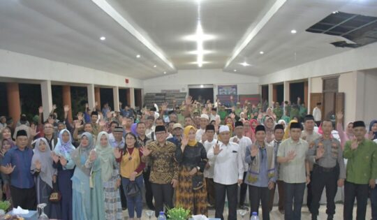 Walikota dan Wakil Walikota hadiri halal bi halal Kecamatan Metro Pusat