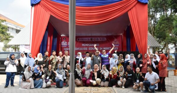 Acara hari TB Sedunia diramaikan senam bersama Klub Jantung Remaja (KJR)