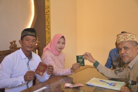 KUA Metro Pusat, Jadi Saksi Pernikahan Bagus dan Dwi