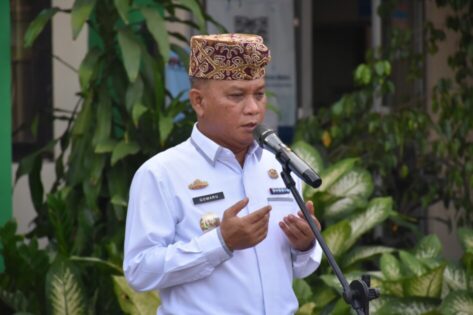Jadi Pembina Apel, Qomaru Zaman Apresiasi Kantor Dukcapil yang Kondusif