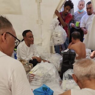 Alhamdulillah, Masalah Keterlambatan Konsumsi di Mina Sudah Diatasi, Jamaah Haji Kembali Ibadah dengan Khusyuk