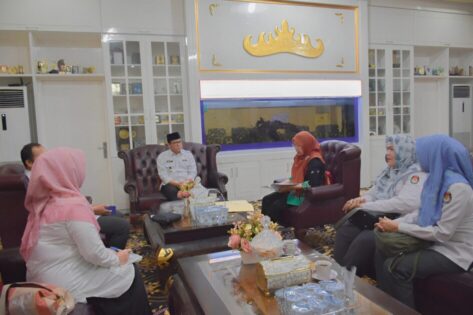 Wali Kota Metro Bersama KPU Metro Lakukan Audiensi Terkait Kirab Pemilu 2024