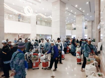 Liputan Khusus Haji : Hari Ini Seluruh Jamaah Haji Kloter 36 Kembali Ke Indonesia