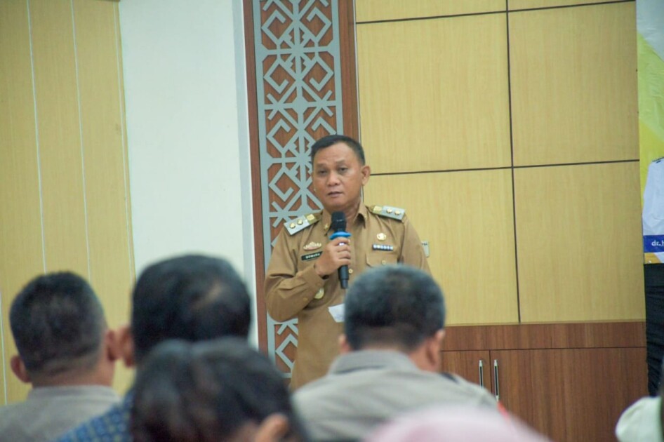 Tingkatkan Pelayanan Publik, Qomaru Zaman Buka Workshop Evaluasi Standar Operasional Prosedur dan Pelayanan Perizinan dan Non Perizinan