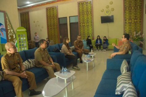 Ciptakan Smart City, Wahdi Lakukan Wawancara dengan Kompas Gramedia