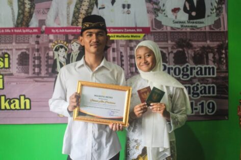 Pasangan Guguh dan Tarisa Manfaatkan Program Fasilitas Nikah KUA Pemkot Metro