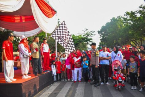 Tak Ketinggalan, Kelurahan Metro Gelar Jalan Sehat Peringati HUT RI Ke- 78