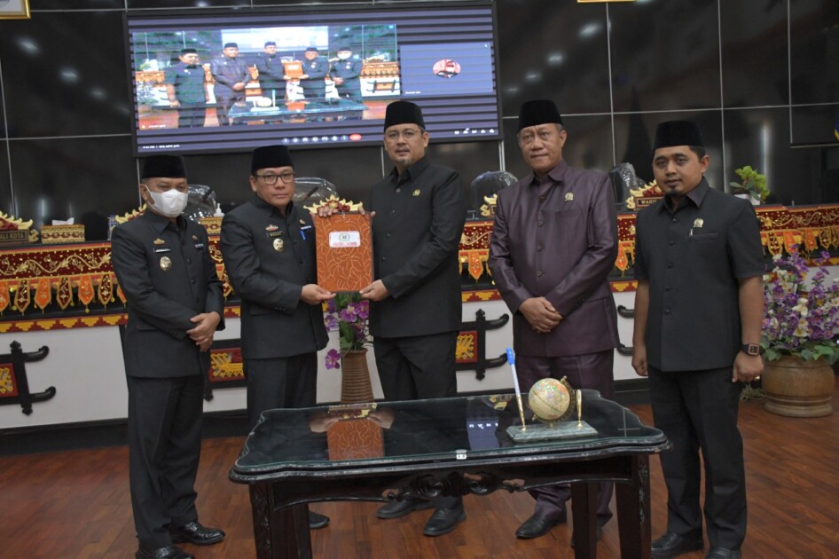 Sidang DPRD, Wahdi : Tahun 2023 Akan Menjadi Tahun Pembangunan Infrastruktur