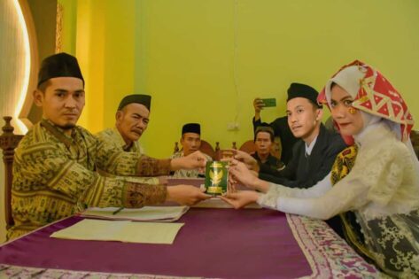 Pasangan Alay dan Rahma, Minta Program Fasilitas Nikah di KUA Terus Berjalan