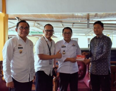 Walikota Metro bersama Bank Lampung Lepas Mahasiswa Beasiswa ke Rusia