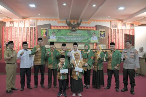 Pelepasan Tim Kafilah Kota Metro, Qomaru : Tidak Muluk-muluk, Tetap Juara Dua atau Juara 1