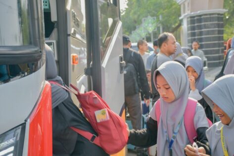 Pemkot Metro Lepas 36 Peserta Temu Penulis Nasional