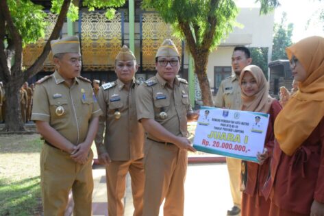 Berikan Bonus Kafilah MTQ, Wahdi juga Tekankan ASN Harus Menjaga Nilai Akhlak