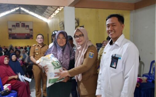 Jaga Pangan Rumah Tangga Pemkot Metro Kembali Salurkan Beras ke KPM