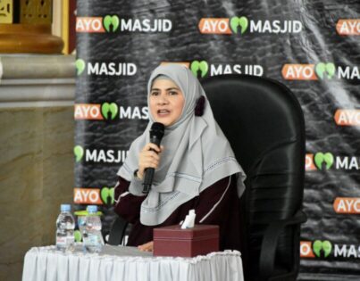 Majelis Taklim Kota Metro Hadirkan Ustadzah Artis Astri Ivo