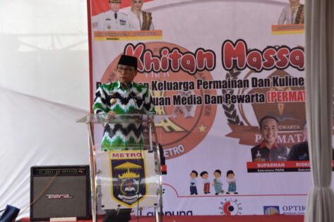 Walikota Metro Buka Khitan Masal Organisasi PKPK