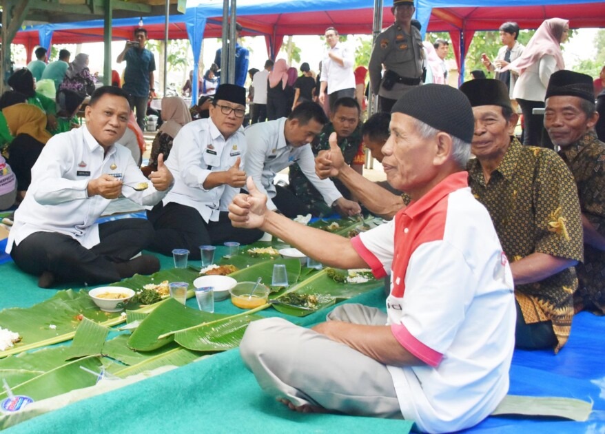 Wahdi Sambut Gembira Royokan Makan Bersama Warga Metro Selatan