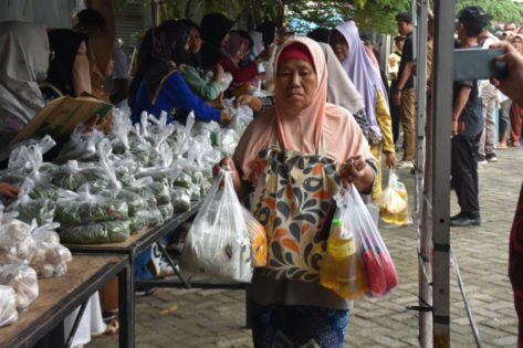 Gelar Pasar Murah, Kadisdagsar Metro Sebut, Harga Bahan Pokok Relatif Stabil Jelang Idul Fitri
