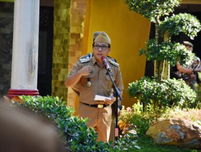 dr. Wahdi Minta Aparatur Lebih Semangat Bekerja Usai Perayaan Idul Fitri 1445 H