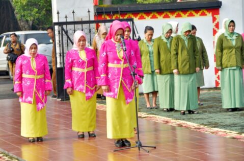 Peringatan Hari Kartini, TP-PKK Kota Metro Jadi Inspektur