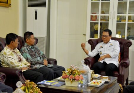 Audiensi dengan Walikota Wahdi, Rektor UM Nyoto Suseno Bahas Fakultas Kedokteran