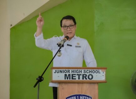 Jadi Narsum Dialog Pendidikan, Wahdi Ungkap Target Metro Emas tahun 2037