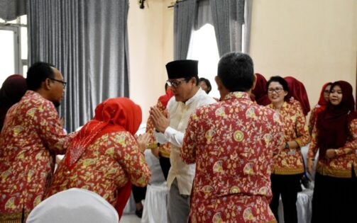 Wahdi Titipkan Upaya Pengawasan Stunting dengan Persatuan Perawat