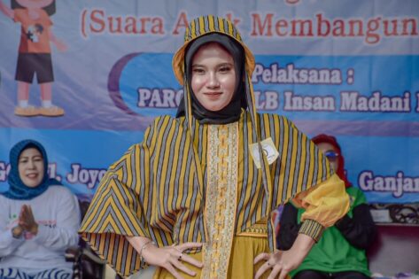 50 Anak Disabilitas Kota Metro Peringati HAN 2024 dengan Fashion Show