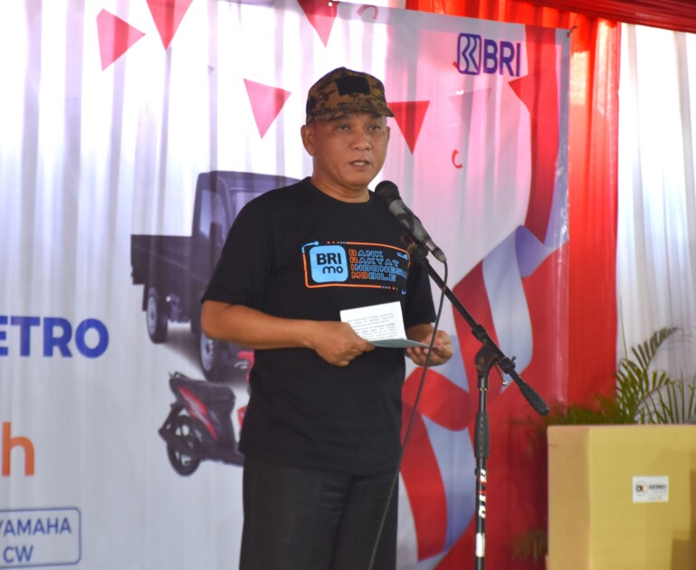 Qomaru Hadiri Panen Hadiah Simpedes BRI Cabang Metro