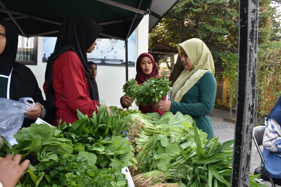 Pasar Tani Agroceria, Dukung Petani Kecil Pasarkan Sayur