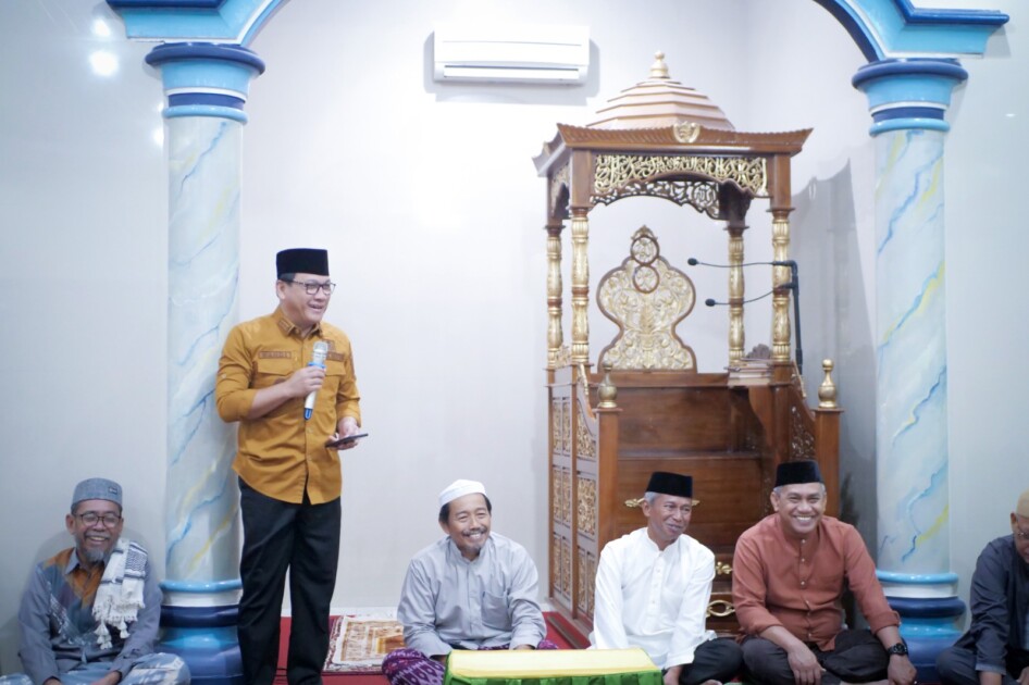 Walikota Metro, Wahdi hadiri peringatan maulid nabi di Masjid Nurul Amin