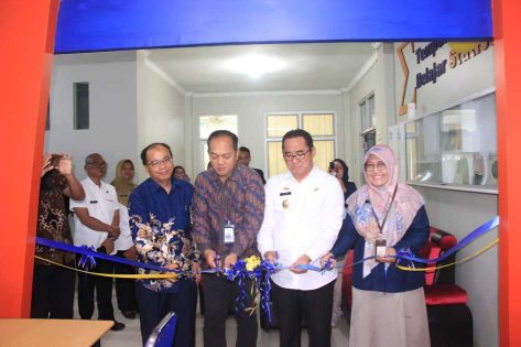 Yerri Ehwan Resmikan Pojok Statistik UM Metro Sabagai Tempat Asyik Belajar