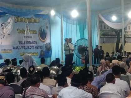 Ribuan warga padati rumdin, Bambang-Rafieq: kami langsung bekerja