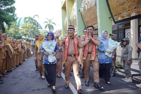 Hari pertama ngantor, Walikota Metro minta ASN bekerja maksimal