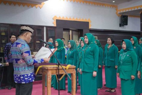 Pelantikan Pengurus Tim Penggerak PKK Kota Metro Masa Bhakti 2025-2030
