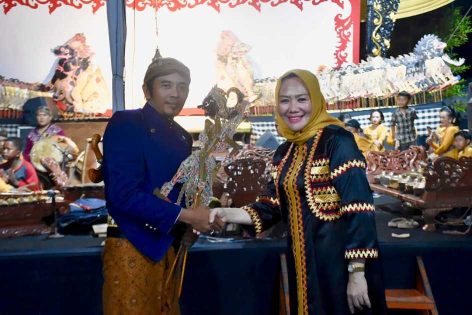 Pemkot Metro apresiasi Kesenian Wayang Kulit digelar di Mulyosari