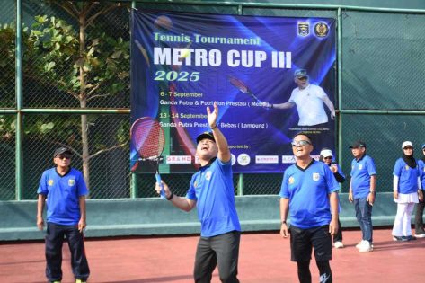 Wali Kota dan Wakil Wali Kota Metro buka Tennis Tournament Metro Cup III 2025