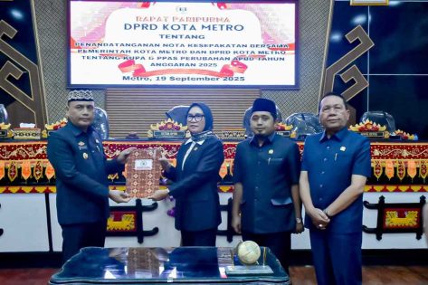 DPRD dan Pemerintah Kota Metro Tandatangani Nota Kesepakatan KUPA-PPAS 2025