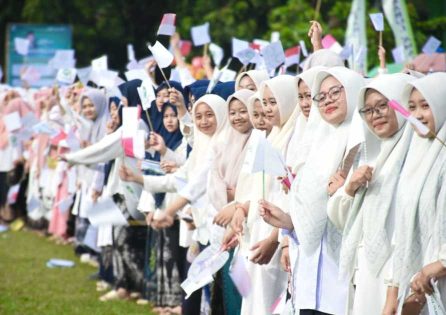 5.000 Santri Metro Peringati Hari Santri dengan Apel dan Jalan Sehat