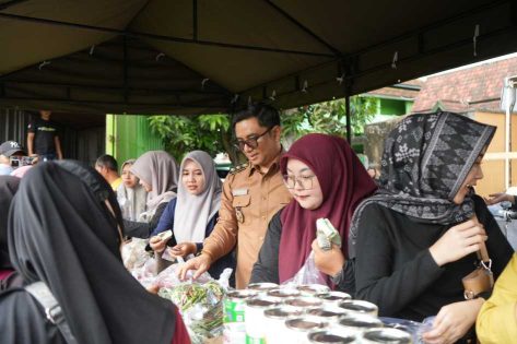 Ratusan warga antusias ikuti pasar murah, ini kata Wakil Wali Kota