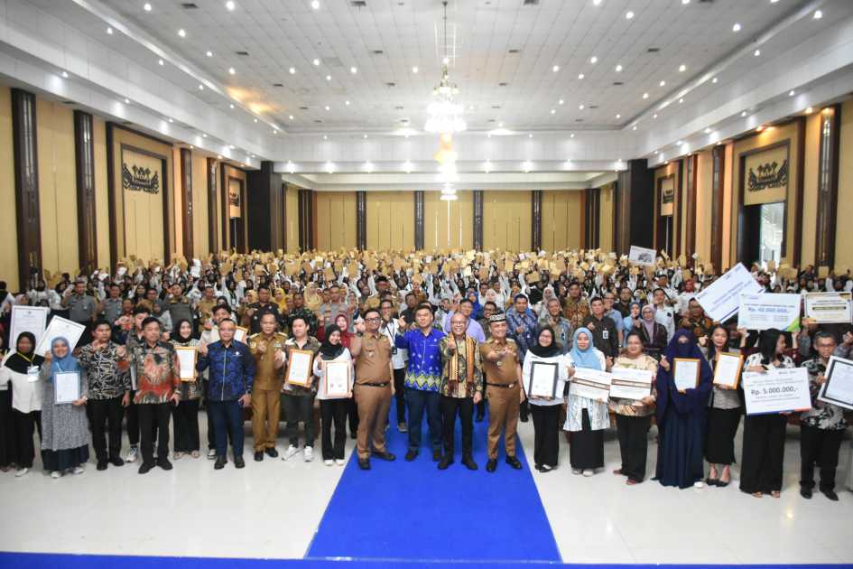 Wali Kota dan Wakil Wali Kota kompak dukung UMKM di acara Festival oleh KemenUMKM