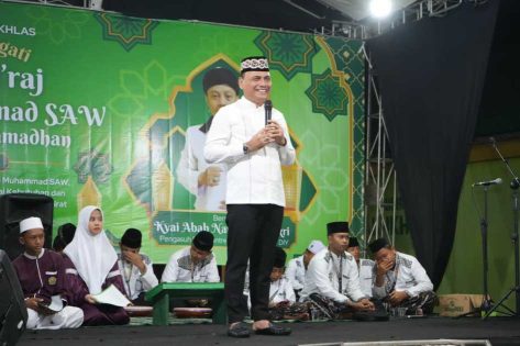 Wali Kota Metro Hadiri Pengajian Isra Mi’raj dan Sambut Ramadhan Bersama Warga Jl. Flamboyan