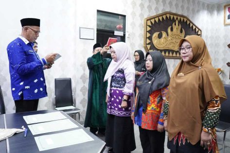 Tiga Pejabat Administrator dan Pengawas di Lingkungan Pemkot Metro Resmi Dilantik