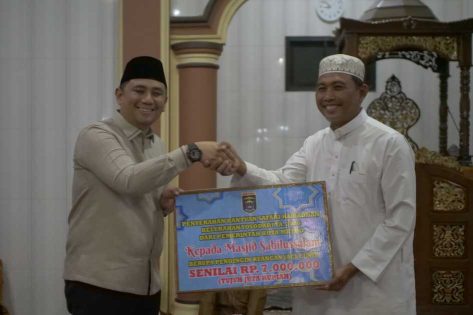 Safari Ramadhan Tim 2 Pemkot Metro, Serahkan Bantuan untuk Masjid Sabilussalam Yosodadi